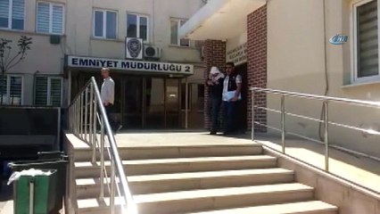 2 tabanca ve 20 çıkın uyuşturucuyla yakalandılar