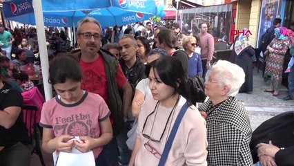 Edirne Turistlerin Akınına Uğradı, Ciğercilerin Önünde Kuyruk Oluştu