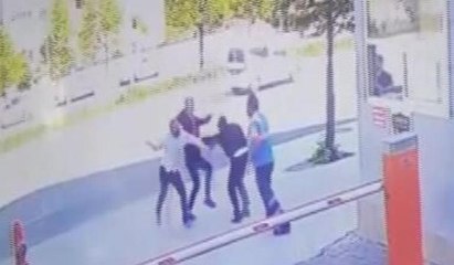 Güvenlik görevlisine öldüresiye dayak kamerada