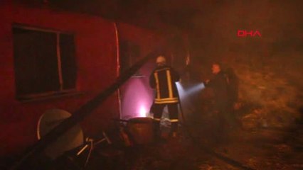 Burdur'da Ev ve Samanlık Yandı