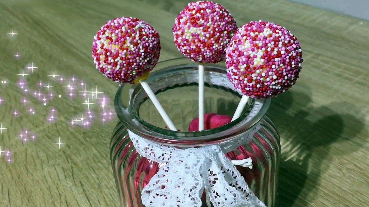 RECETTE CAKE POPS FACILE ET RAPIDE - AVEC LA MACHINE - HOW TO MAKE POP CAKES •♡