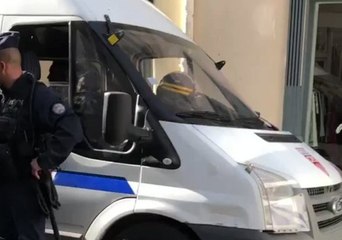 Police on Scene in Paris as Blockade of Sciences Po Recommences