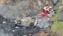 Herido grave tras caer con un todoterreno por acantilado de 20 m en la costa de Navia, Asturias