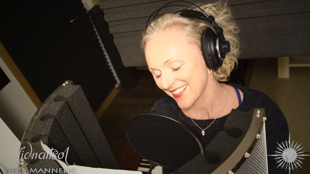 MIDNATTSOL - Herr Mannelig (Official Video) | Napalm Records