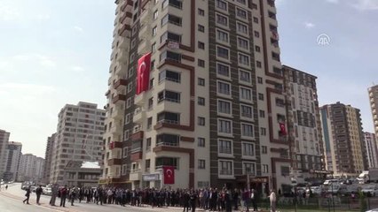 Şehit Uzman Çavuş Çobanoğlu'nun Naaşı Memleketine Uğurlandı