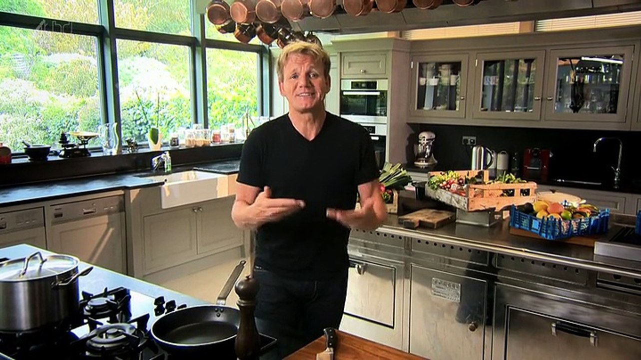 Gordon Ramsays Ultimate Cookery Course S01E05 - Ultimate Food on a Budget