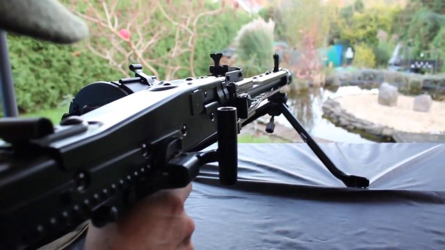 AIRSOFT MG42 AEG SHOEI - AGM video review [2/2]