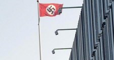 İsveç'te Skandal İhmal! Resmi Kurumlarda Nazi Bayrağı Dalgalandırdılar