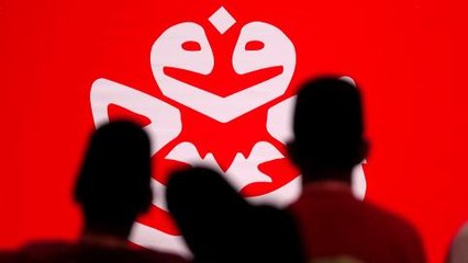 16 Umno members seek to challenge party's legality