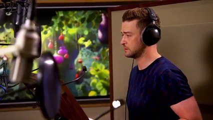 Behind The Scenes With TROLLS Cast Anna Kendrick & Justin Timberlake - Bloopers & B-Roll