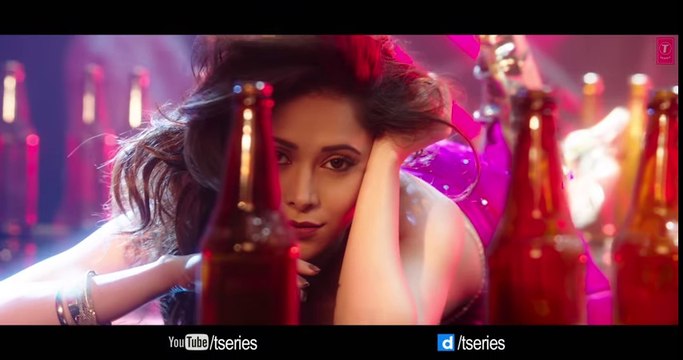 Chhote Chhote Peg - Yo Yo Honey Singh - Neha Kakkar - Navraj Hans - Sonu Ke Titu Ki Sweety - YouTube
