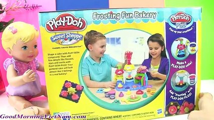 Đồ Chơi Play-doh Tiệm Bánh Vui Vẻ Mới - Ngon Ngon (Chị Bí Đỏ) New Play-doh Frosting Bakery Playset