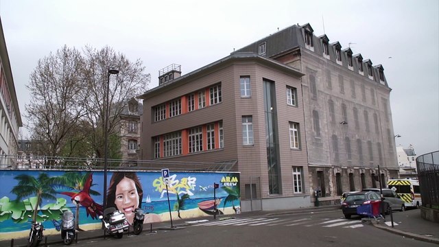 PARIS 10 - Appartement 91 m², 4 pièces, 2 chambres