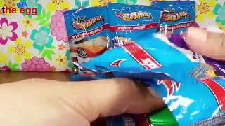 4 HotWheels Blind Bags Mystery Models toy Mattel opening unboxing