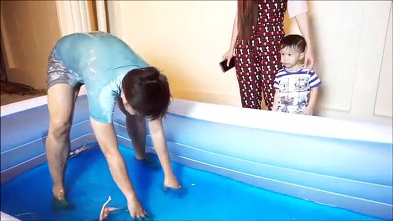 SLIME BATH CHALLENGE | Gelli Baff / Slime Baff