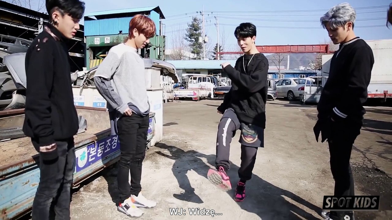 [SPOT KIDS: BLACK] Przesłodka przerwa Stray Kids.