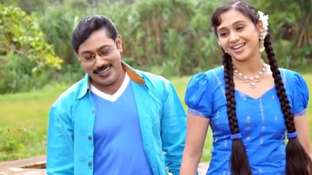 அச்சு அசலாக தேவயானி போலவே இருக்கும் மகள்