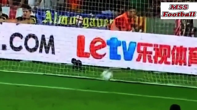 Victor Valdes ● Fails save & Mistakes ● HD