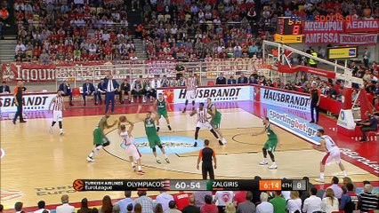 Ο Γιώργος Πρίντεζης σκοράρει πίσω από τα 6.75  - Ολυμπιακός vs Ζαλγκίρις 20.04.2018