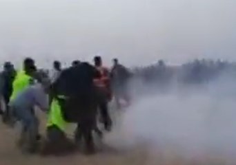 Tear Gas Fired on Crowds During Fourth Week of Demonstrations