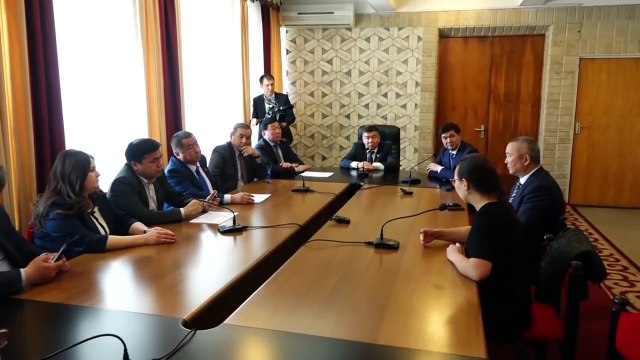 Жаңы премьер-министр ТЕКЕБАЕВдин коопсуздугун көзөмөлгө алат