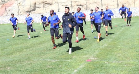 Evkur Yeni Malatyaspor'da Futbolcular Antrenmana Çıkmadı
