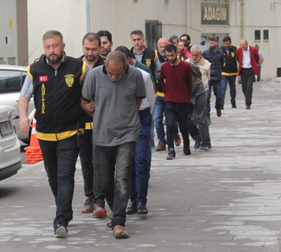 Adana'da Sözleşmeli Fuhuş: Kadını Bulan Bin TL Alır, Her Fuhuştan Yüzde 50 Pay Alır