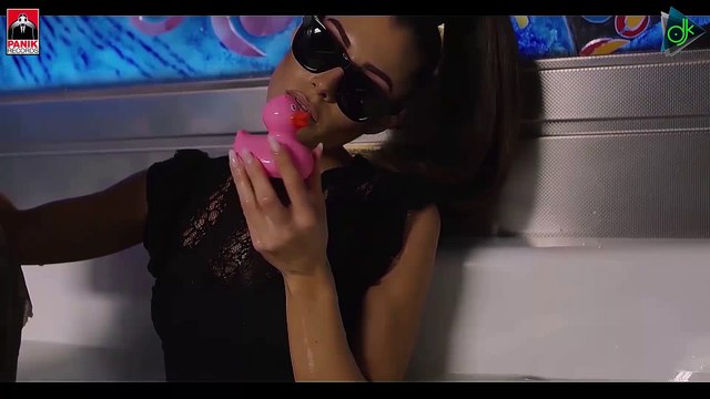 Θωμαή Απέργη - Daddy (Official Music Video)