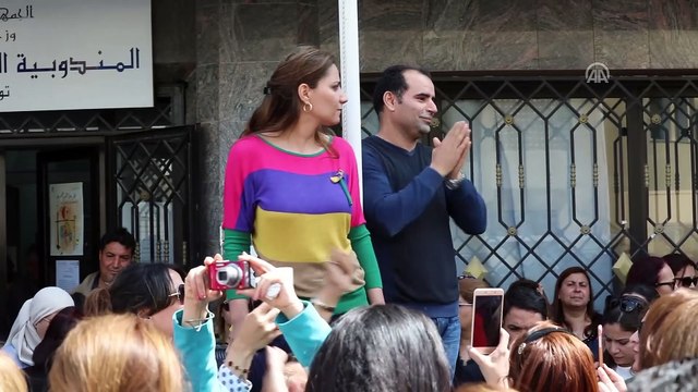 Tunus'ta öğretmenlerin hükümeti protestosu sürüyor - TUNUS