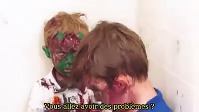 Ce père doit regretter de les avoir laissé seuls 5 minutes..