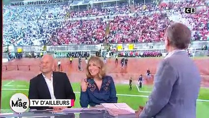 Polémique : Un ours dressé pour donner le coup d'envoi d'un match de football en Russie - Regardez