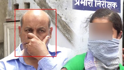 पढ़ाते-पढ़ाते इधर-उधर छूता था टीचर, सहेली की हिम्मत से हुआ खुलासा