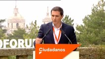 Rivera explica que le exije a los gobernantes de PP y PSOE porque es responable de sus gobiernos