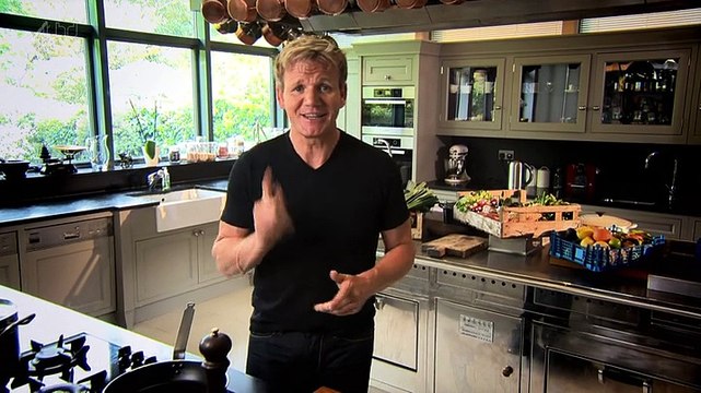 Gordon Ramsays Ultimate Cookery Course S01E09 - Real Fast Food