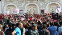 Tunuslu taraftar grubundan protesto yürüyüşü - TUNUS