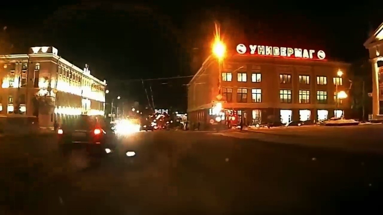 WHAT HAPPENS WHEN SUV DRIVERS THINK THEY OWN THE ROAD, SUV CRASH AND FAIL APRIL 2018