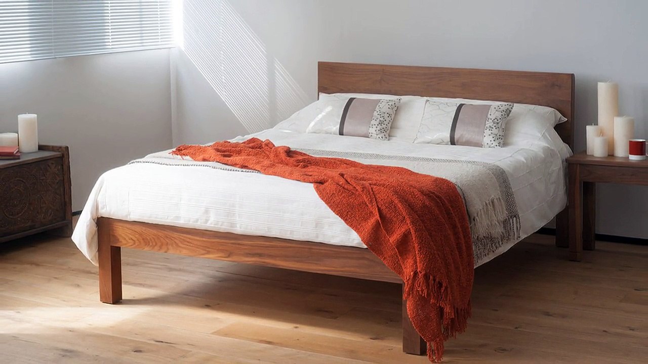 Solid Wood Beds with Drawers Designs