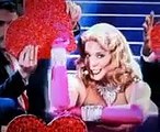 Elga Nemeczyk Interpreta Madonna no Show dos Famosos