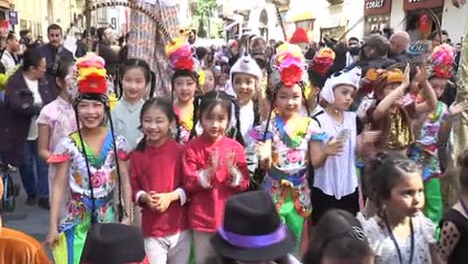 Beyoğlu’nda minikler 23 Nisan’ı Çinli yaşıtlarıyla kutladı