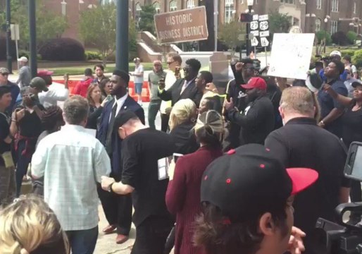 Riot Police, Counterprotesters Wait for Neo-Nazis Arrival at Newnan Rally