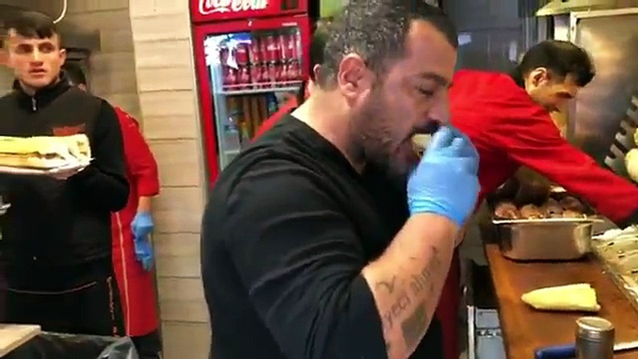 Midyeci Ahmet Esiyor :)