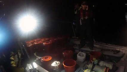 잠수부 동원해 해삼 싹쓸이한 선주 체포 / YTN