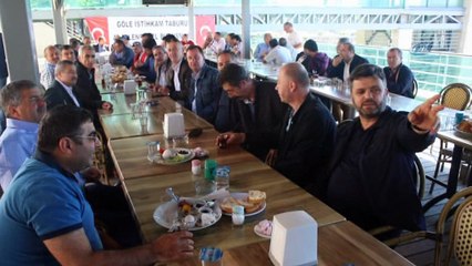 - Asker arkadaşları 30 yıl sonra buluştu