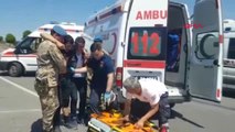 Manisa Tırla Çarpışan Minibüsteki Asker ve Korucular Yaralandı