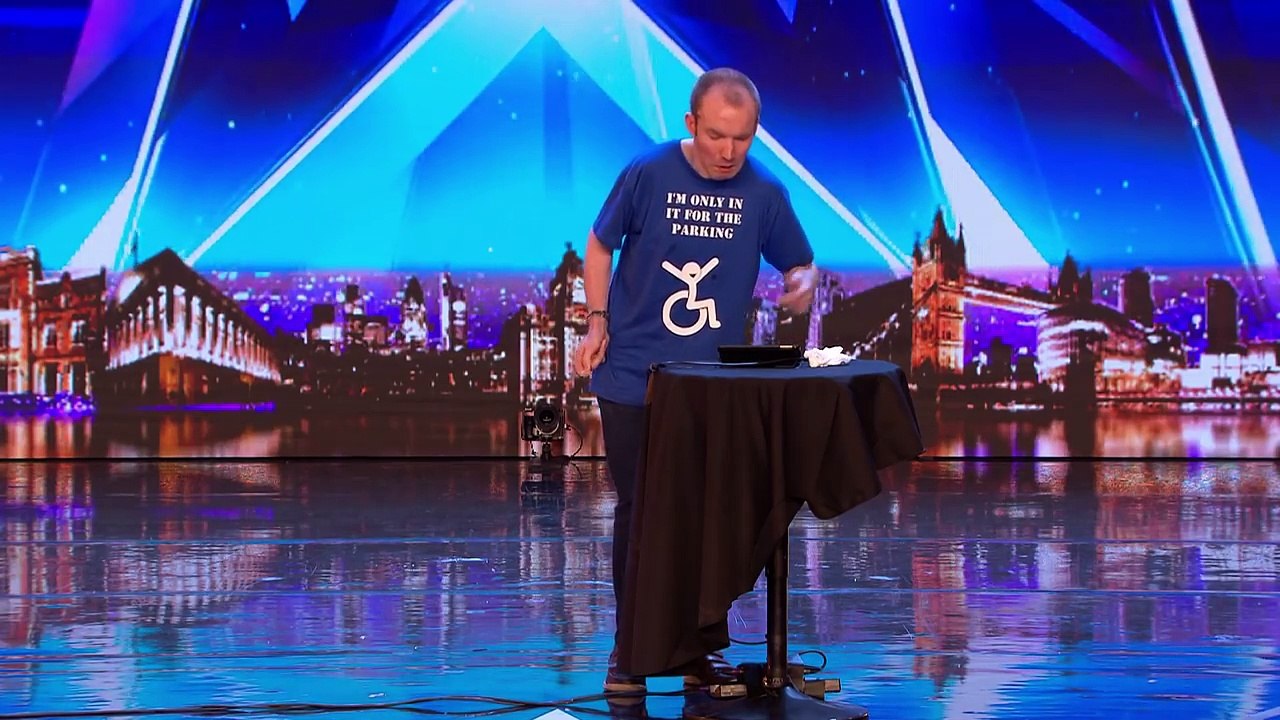 Lost Voice Guy has the audience ROARING with unique comedy routine | Auditions | BGT 2018
