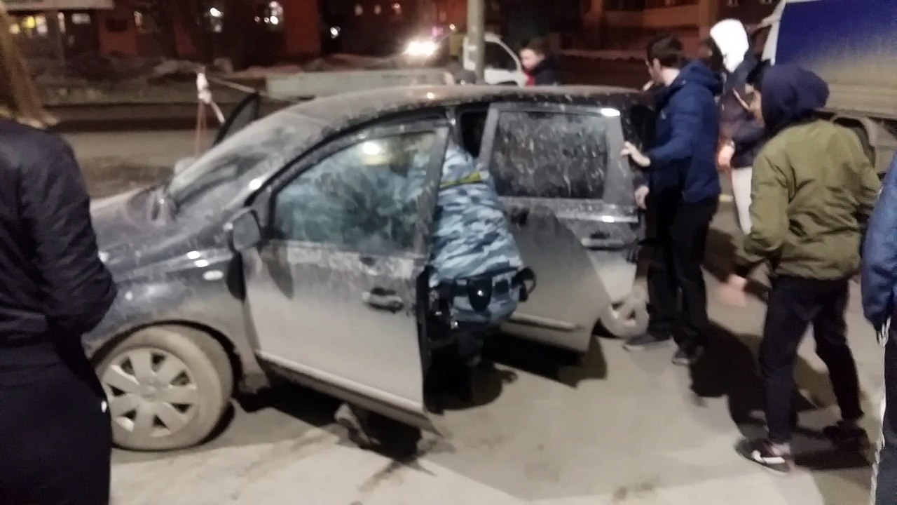 Youths Escape From Russian Security Guards