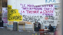 Polícia retira estudantes de universidade em Paris