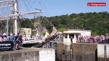 Saint-Brieuc. L’adieu au Belem