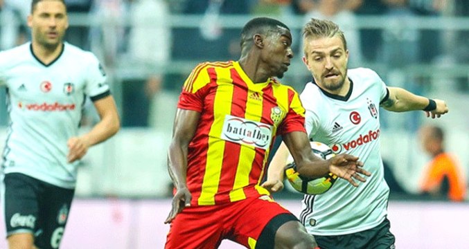 Beşiktaş'ta Sakatlanan Caner Erkin Oyuna Devam Edemedi