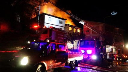 Doğalgaz patlaması sonucu çıkan yangında 7 ev alev alev yandı